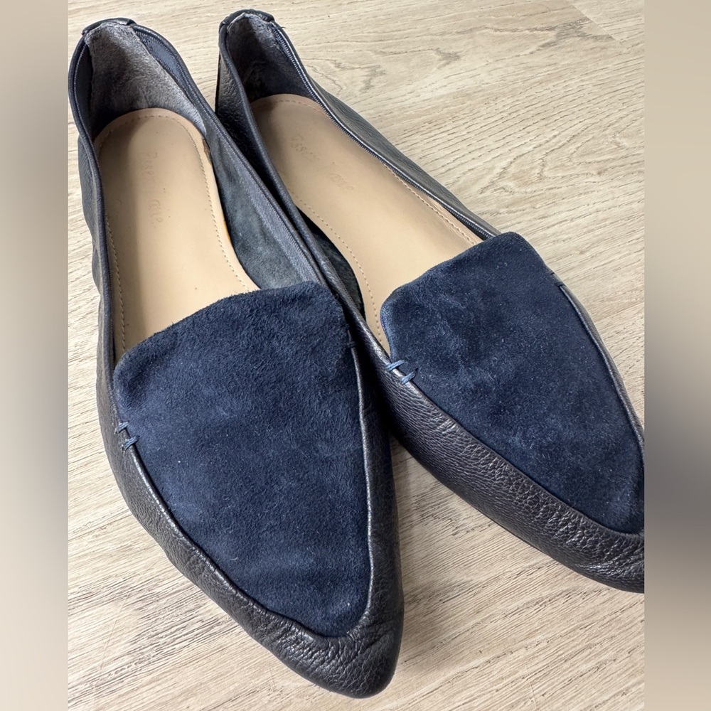 Elegant Navy Faux leather and suede Loafers for Women